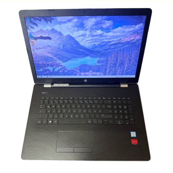 Ноутбук HP Intel Core i3-6006U 8 GB RAM 240 GB SSD AMD Radeon R5 M330 — фото 2