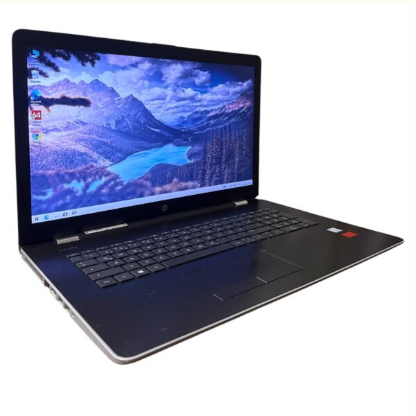 Ноутбук HP Intel Core i3-6006U 8 GB RAM 240 GB SSD AMD Radeon R5 M330