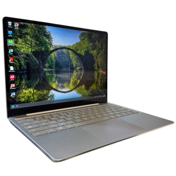 Сенсорний ноутбук Microsoft Surface Intel Core i5-1035G1 8 GB RAM 128 GB SSD Intel UHD Graphics