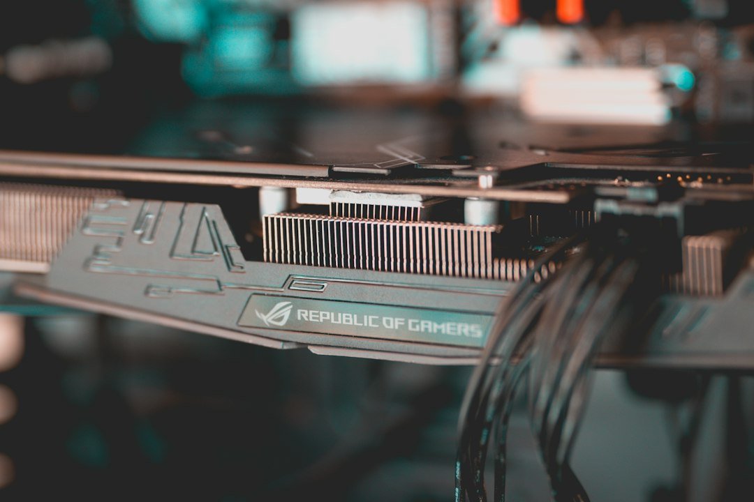 ASUS ROG Strix B760-F: B760 як Z790 | Огляд